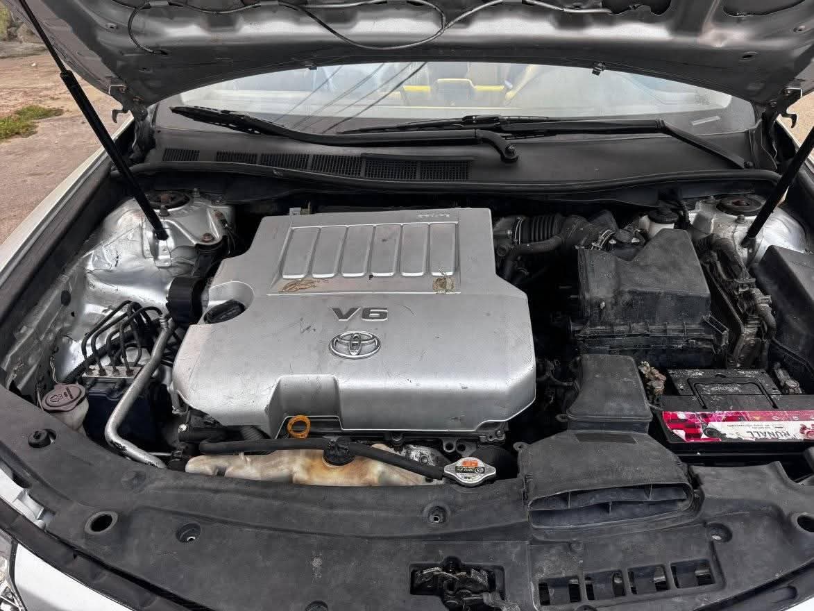 A picture of Toyota Camry 2012 13 SE