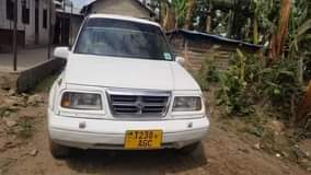 suzuki escudo