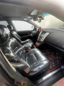 A picture of LEXUS RX330