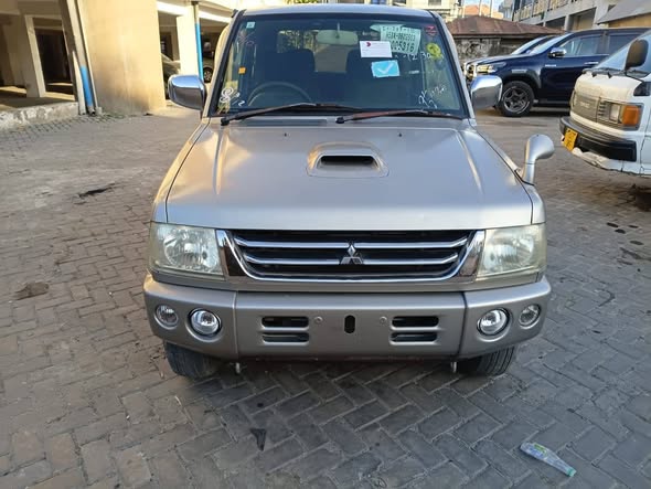 A picture of PAJERO MINI0767058883