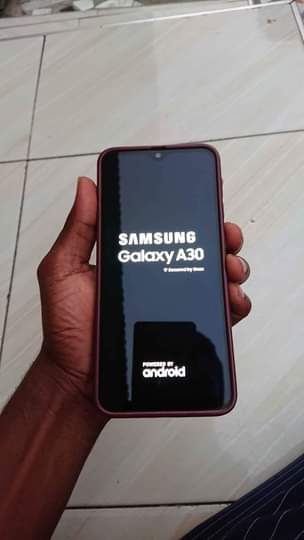 A picture of Samsung galaxy A30