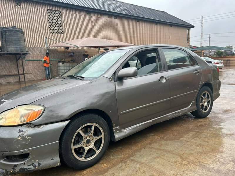 A picture of Toyota Corolla 04 First body Engine and gear has never