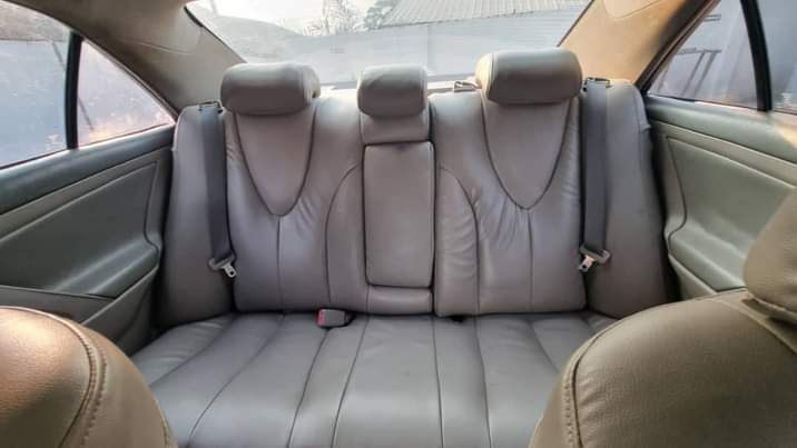 A picture of Camry 08 with