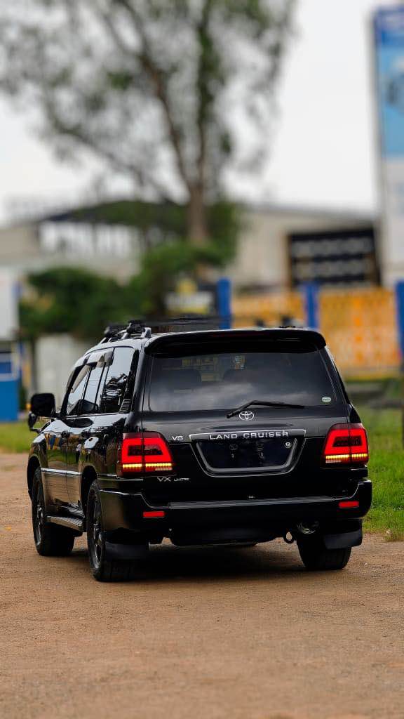 A picture of TOP RIDz Ug 4detailz call watsup 256782126680