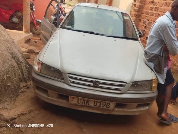 A picture of Available Uhs 5m 0702549830