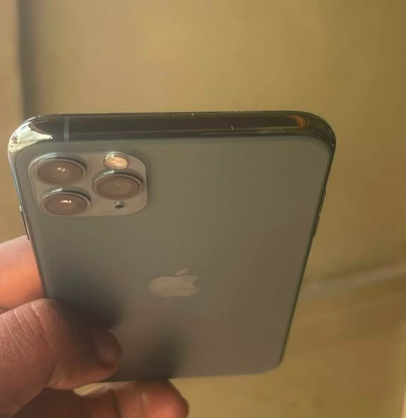 A picture of iPhone 11pro max