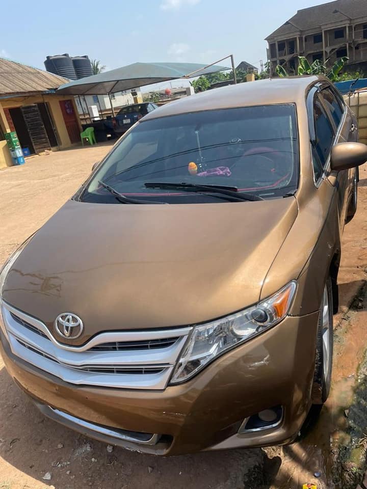 A picture of 2011 venza