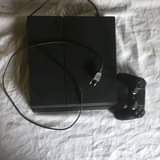 A picture of PLAYSTATION 4 FAT OFA OFA OFA WAHI FAST DEAL