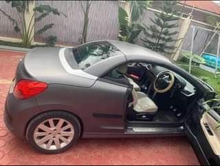A picture of Peugeot 207 DG