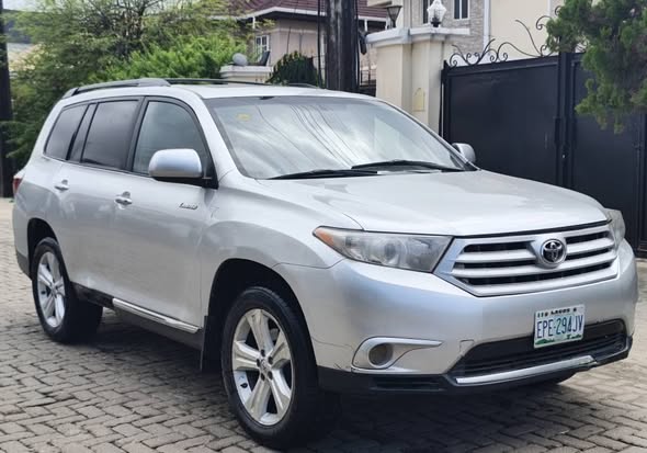 A picture of 2010 Toyota Highlander