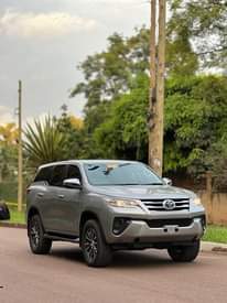 A picture of FORTUNER 2017 165M