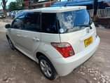 A picture of TOYOTA IST 10M