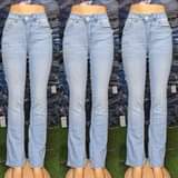 A picture of JEANS
