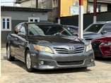 A picture of 2011 Camry SE