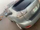 A picture of Lexus rx330