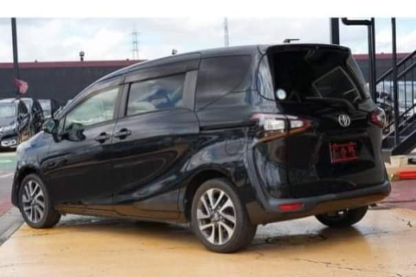 A picture of TOYOTA SIENTA