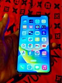A picture of Nauza iPhone 11 PRO MAX 0718670221