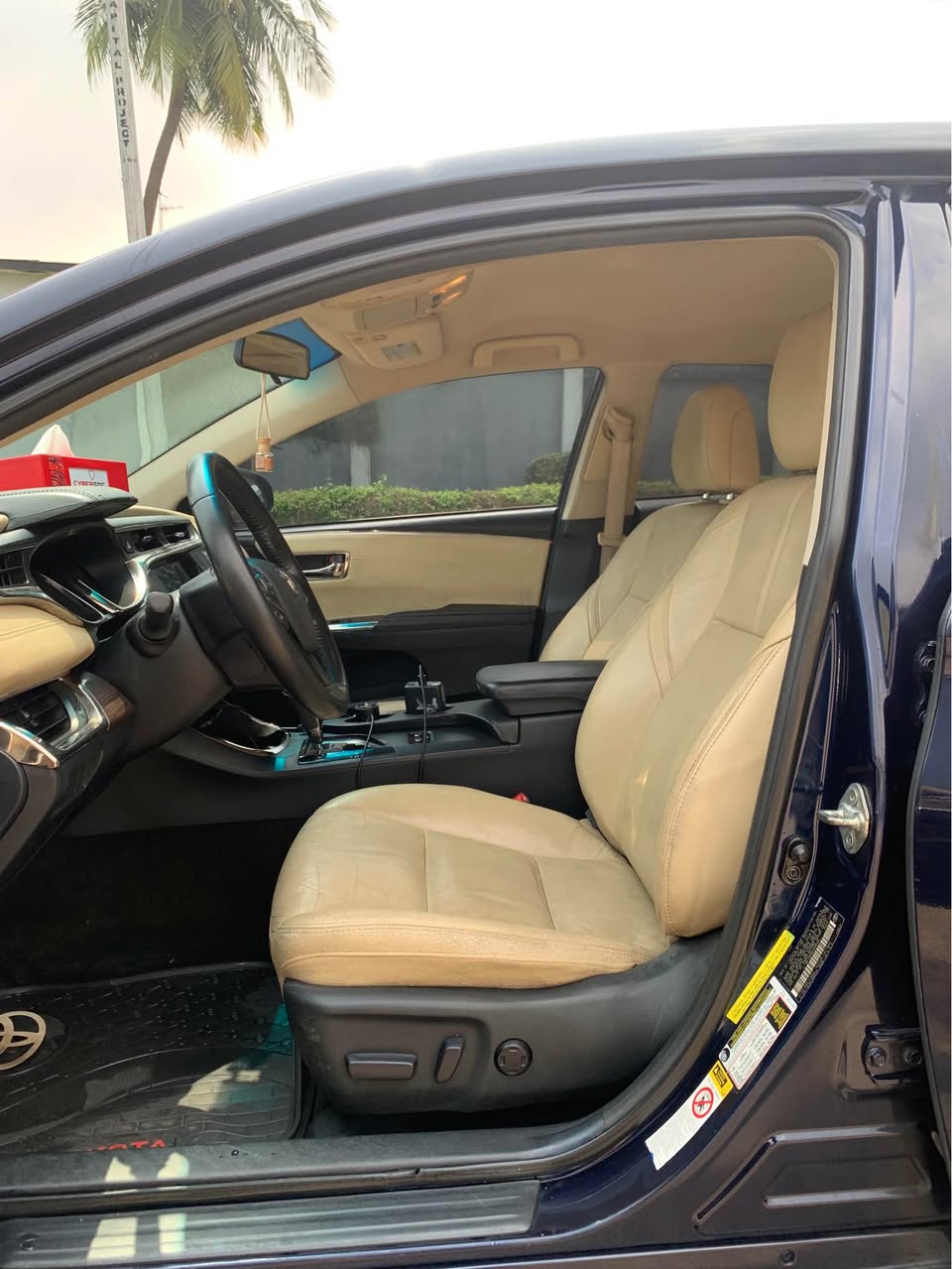A picture of Registered Toyota Avalon 2013 model Total buy and drive Price