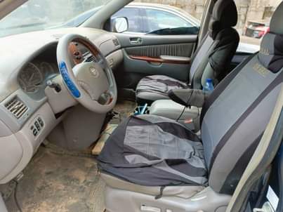 A picture of 2004 TOYOTA SIENNA XLE LIMITED EDITION