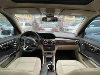 A picture of V. Clean 2014 Mercedes Benz GLk350.