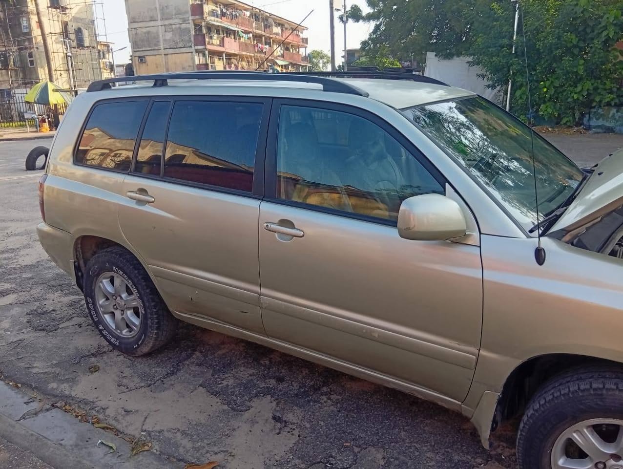 A picture of Toyota Highlander 2004 registered