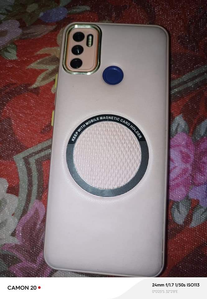 A picture of Tecno Spark 5 air