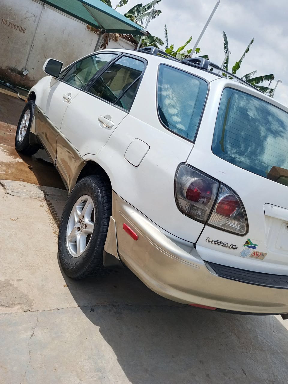 A picture of Toyota Lexus