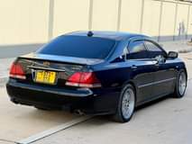 A picture of TOYOTA CROWN