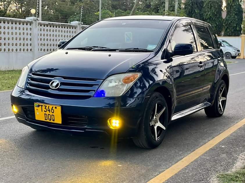 used toyota ist