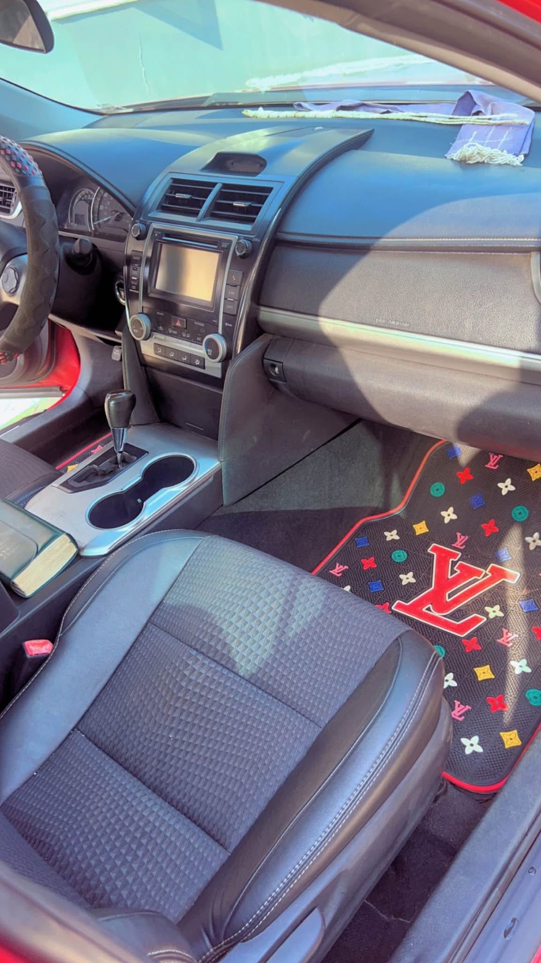 A picture of Toyota Camry spider 2013