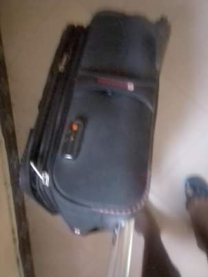 A picture of Begi la safari safi halijatumika ana Bado jipya bei Elfu