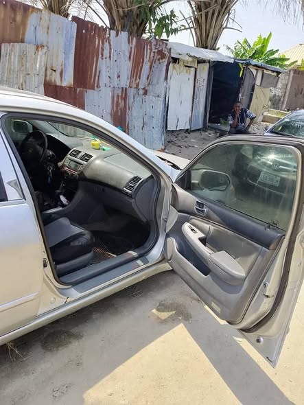 A picture of 2006 Honda DC