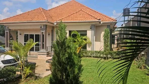 A picture of 4 Bedroom House for Sale Nakwero Gayaza Price UGX 480