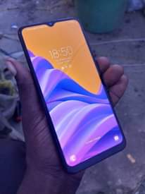 A picture of Samsung a04e gb32 Ram3 network 4g