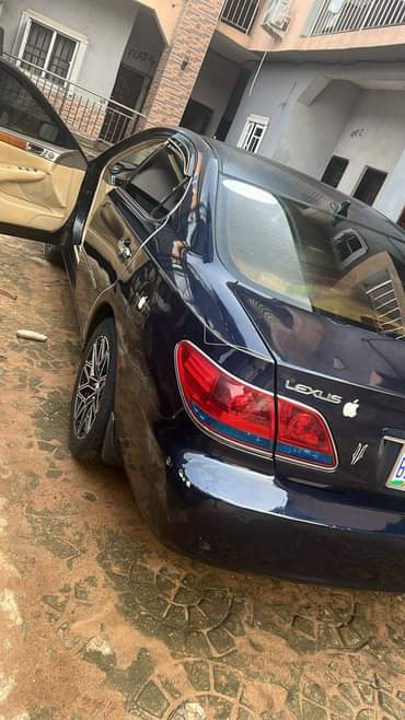 A picture of As e dey hot Highest grade Lexus ES 330 Everything