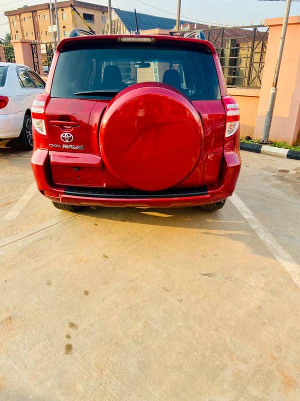 A picture of 2010 Toyota Rav 4 Everything is intact Come let s