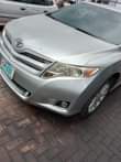 A picture of Tokumbo grade 2010 Toyota Venza FIRST BODY Clean and not