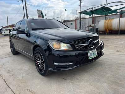 A picture of Mercedes Benz