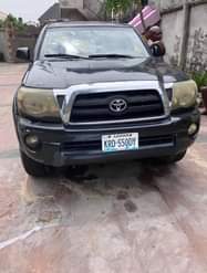 A picture of Dealer market Toyota Tacoma 05 First body Engine and transmission