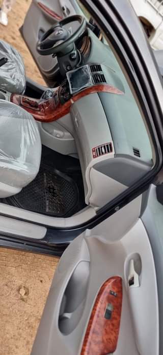 A picture of Distress Distress Distress Direct Belgium Toyota Corolla 2008 Original duty