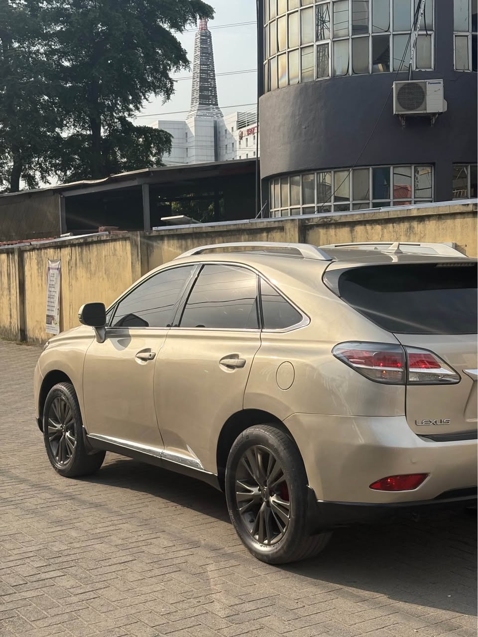 A picture of 2013 Lexus Rx 350 Direct Owner 16 5M