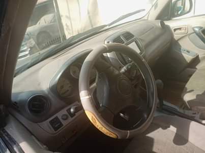 A picture of 2003 Toyota RAV4