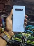 A picture of Samsung S10 8 128GB RAM 8 GB STORAGE 128GB call