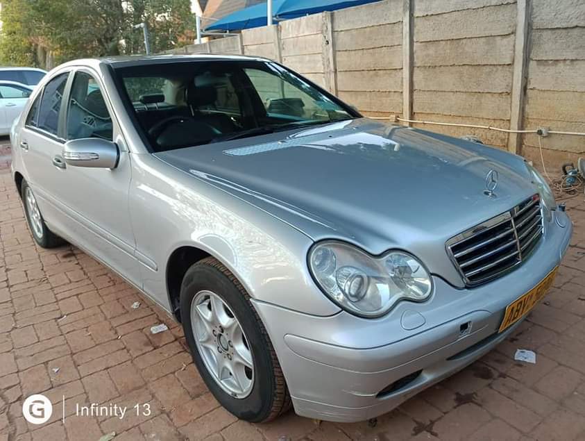 classifieds/cars mercedes