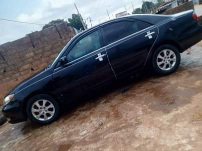 A picture of 2006 Toyota Camry The owner has reduced price 2 3
