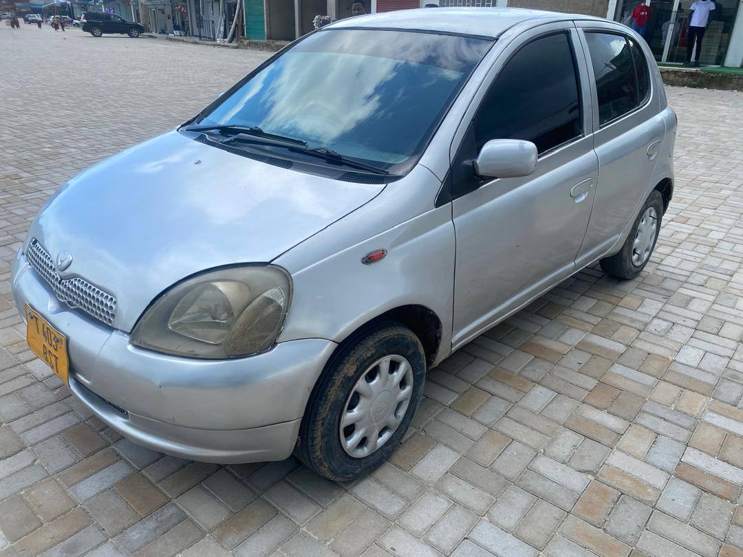 A picture of Vitz old kali sana Milion 3 0629916063