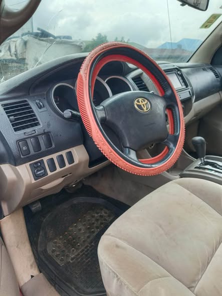 A picture of TOYOTA TACOMA 2008 Model FOREIGN USED
