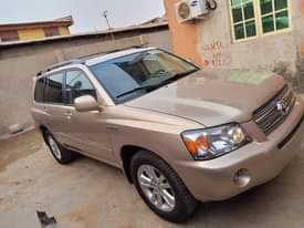 A picture of 2007 TOYOTA HIGHLANDER
