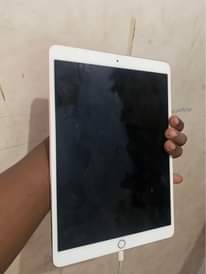 A picture of ipad pro inch10 5 for sale gb 256 inasoma line