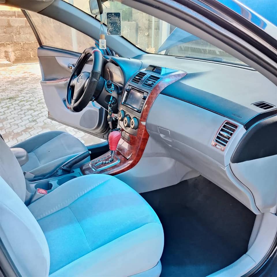 A picture of 2013 TOYOTA COROLLA LE 07035917968